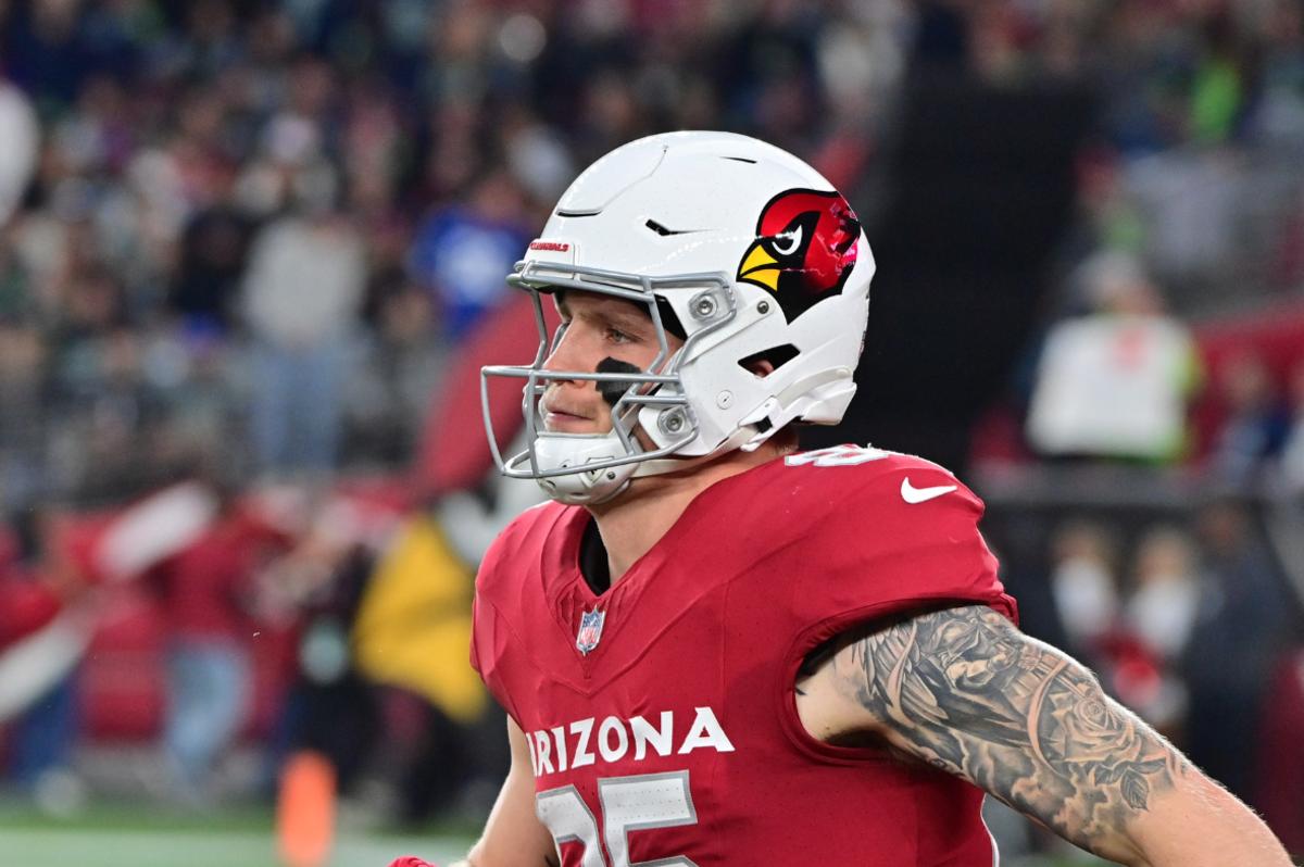 Arizona Cardinals tight end Trey McBride (85) looks on prior to the game against the Seattle Seahawks at State Farm Stadium.